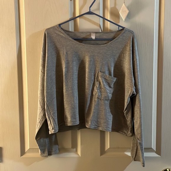 Grey American apparel oversized crop long sleeve shirt. - Picture 1 of 3
